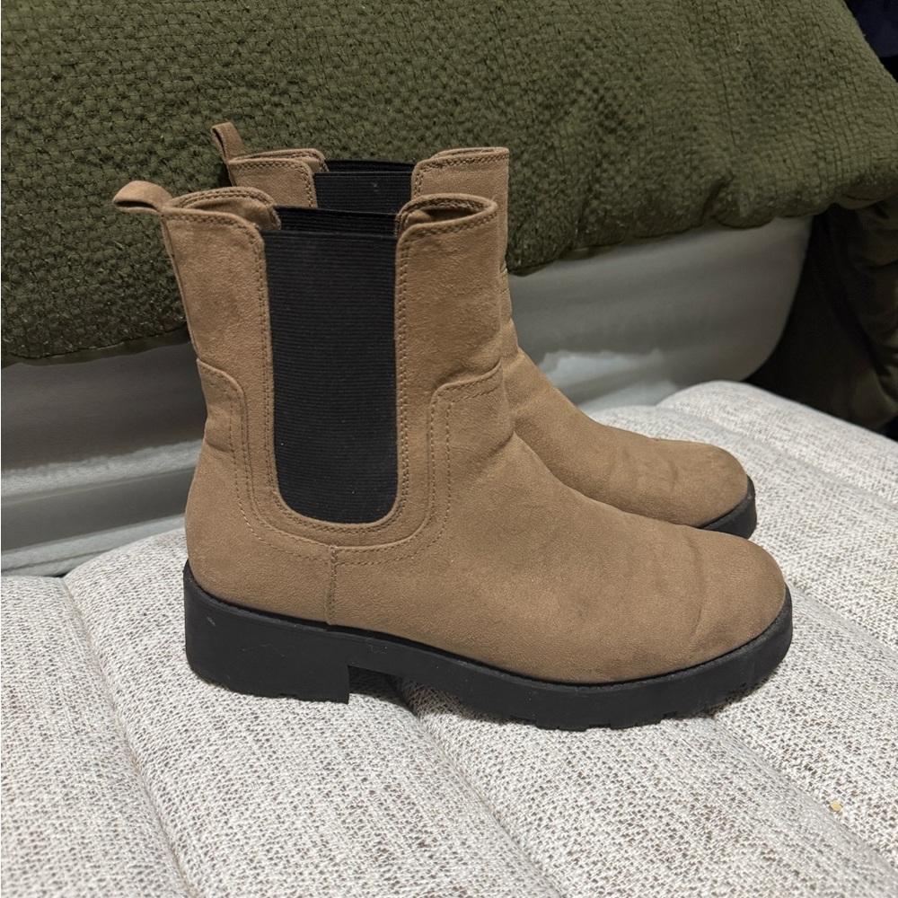 Women’s boot